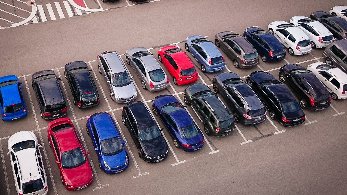 What Does Head-In-Only Parking Mean? (& Why Is Enforced)