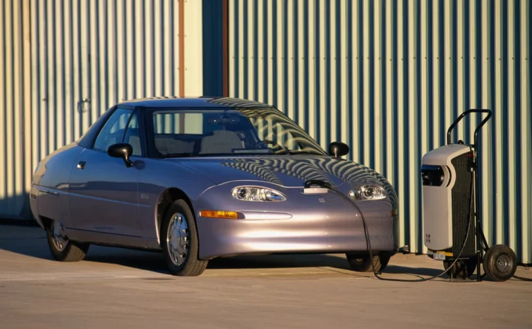 Remembering The First Attempt At A Mass Electric Vehicle That Appeared In 1996