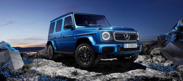 Real Life Movie Scene As Mother Rams Mercedes Into Burglars To Protect Children