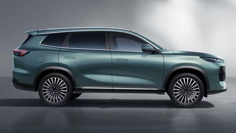 Chinese Automakers Step In To Replace European Brands In Russia With New Tech Deals Chinese Automakers Step In To Replace European Brands In Russia With New Tech Deals