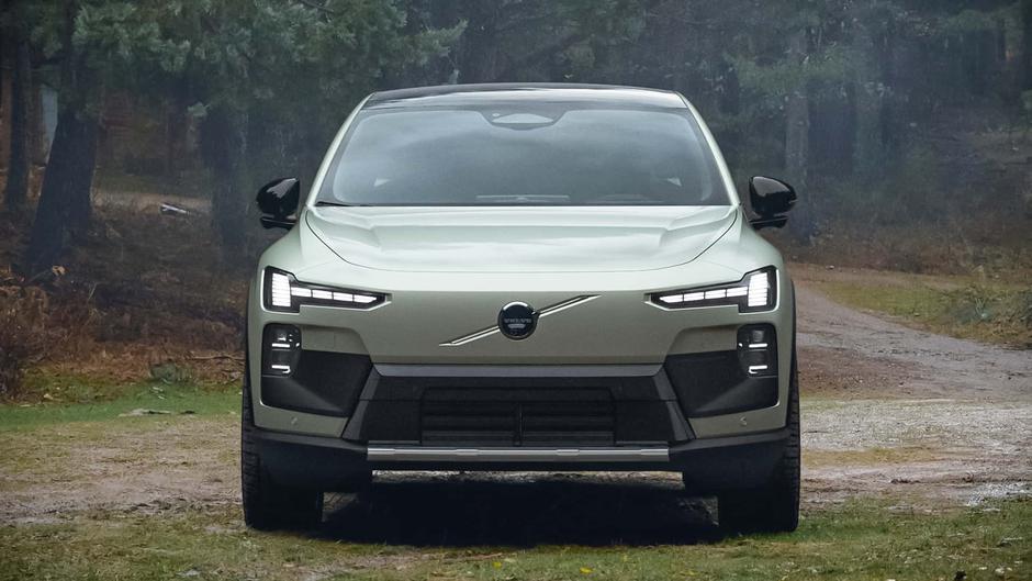 Volvo’s New EX60 SUV Is the "Key Model of Their Transition" Volvo’s New EX60 SUV Is the "Key Model of Their Transition"