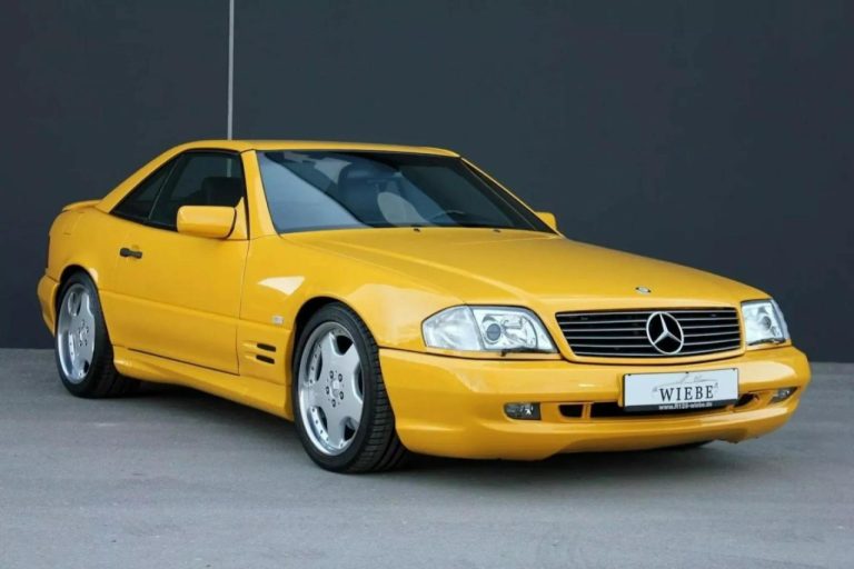 Rare 1990s Mercedes-Benz Now Outprices a Brand-New AMG Roadster