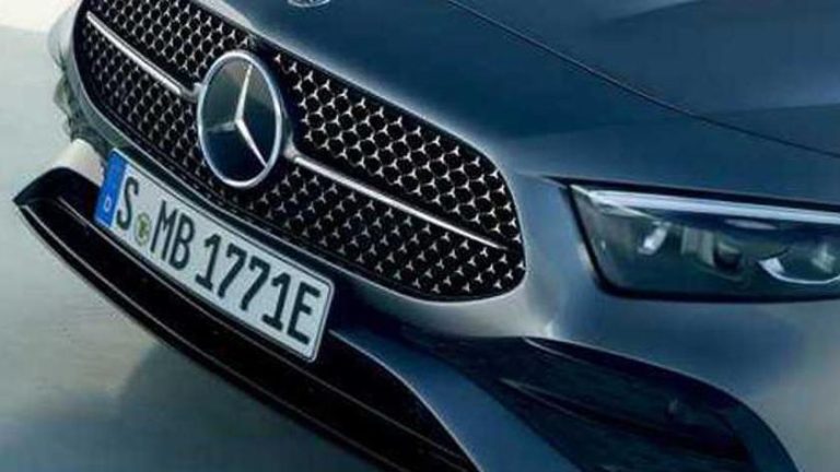 The Smallest Mercedes Could Soon Look Like Anything But a Classic Car