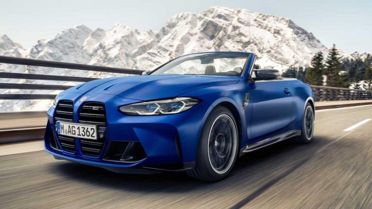 The Mercedes-Benz Brand Center in Dubai Tells the Story of 140 Years of the Iconic Brand