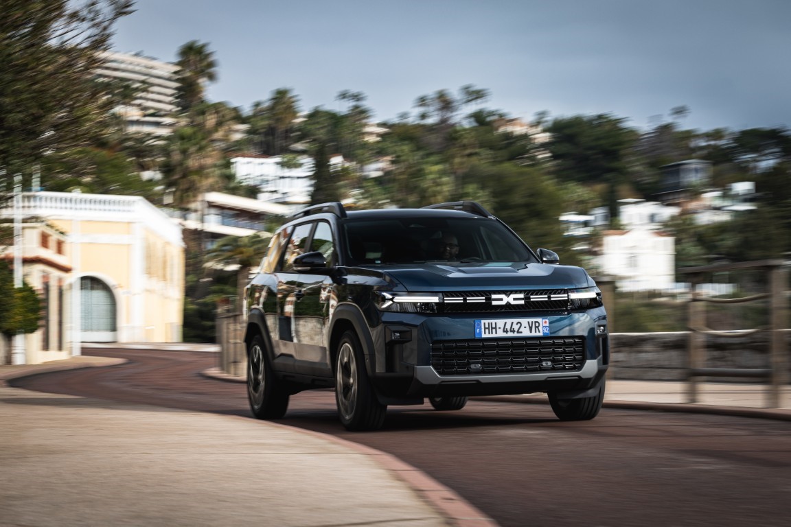 Dacia's 2026 Product Offensive Brings Advanced Hybrids and First Automatic Transmissions for LPG Models Dacia's 2026 Product Offensive Brings Advanced Hybrids and First Automatic Transmissions for LPG Models