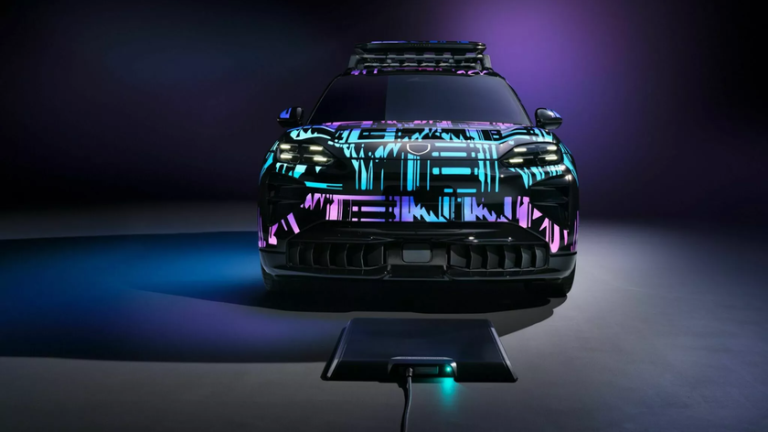 Porsche’s Flagship SUV Makes a Surprising Shift to V8 Power Instead of Full Electric