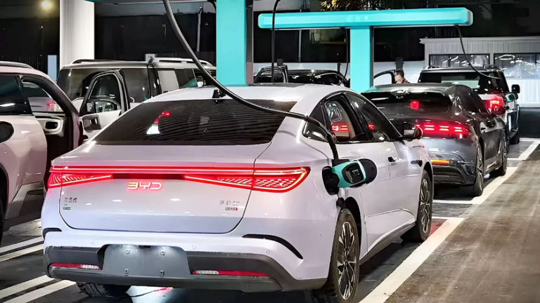 Chinese Company Tests Ultra-Fast Chargers Arranged Like Gas Station Pumps